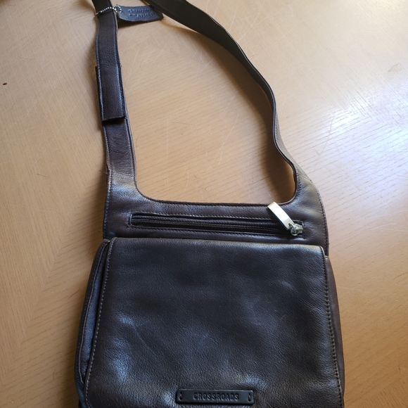 Leather Messenger Handbag by Crossroads New - Picture 1 of 4